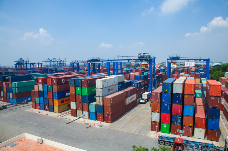 Port shipping